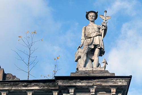 Sculpture allégorique de poterne - Riga - © Norbert Pousseur