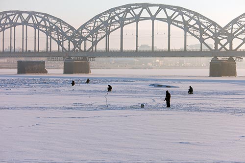 Pêcheurs sur la Daugava - Riga - © Norbert Pousseur