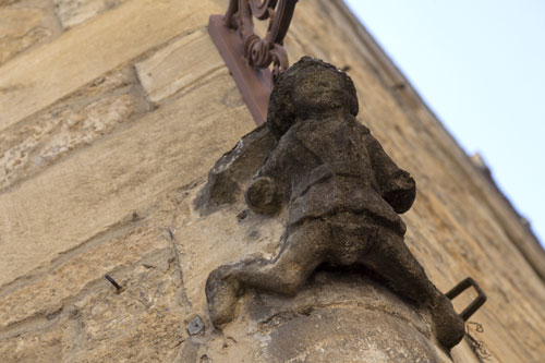 Arc-bouté au coin du mur - Sarlat - © Norbert Pousseur