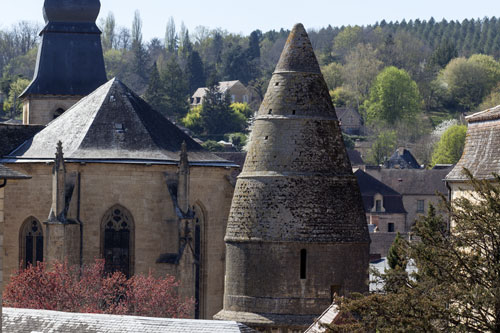 Arrière de la Lanterne des morts - Sarlat - © Norbert Pousseur