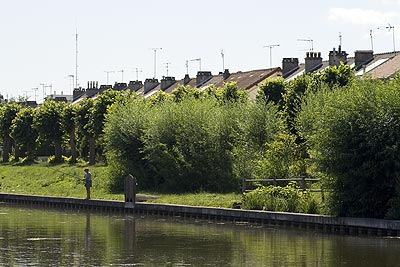 Pêche le long du canal - St Quentin dans l'Aisne - © Norbert Pousseur