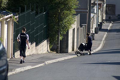 Rue en fin d'après-midi  - St Quentin dans l'Aisne - © Norbert Pousseur