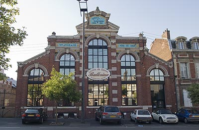 Façade de la distillerie - St Quentin dans l'Aisne - © Norbert Pousseur