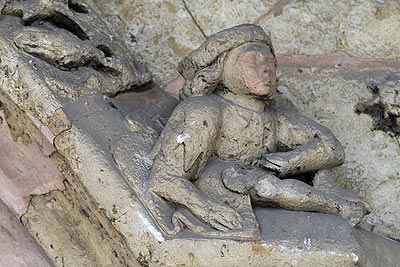 Homme tronc - St Quentin dans l'Aisne - © Norbert Pousseur