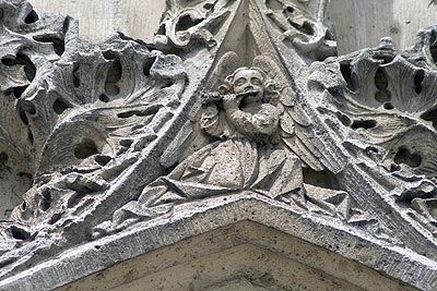 Ange jouant de la flûte - St Quentin dans l'Aisne - © Norbert Pousseur