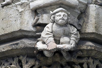 Visage grimaçant - St Quentin dans l'Aisne - © Norbert Pousseur