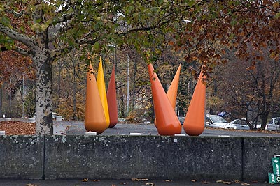 Espace aux bouées orange - Brugg en Suisse - © Norbert Pousseur