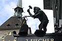 Enseigne de bijoutier avec nain à l'enclume - Aarau - © Norbert Pousseur