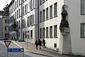 Statue moderne en coin de rue  - Aarau -  - © Norbert Pousseur