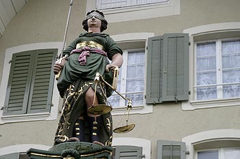 Statue de la justice - Aarau -  © Norbert Pousseur