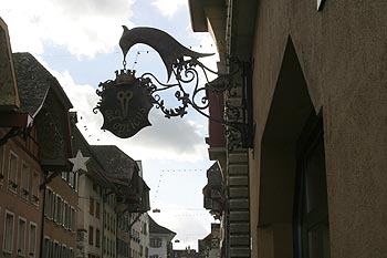 Enseigne d'opticien et sa rue - Aarau - © Norbert Pousseur