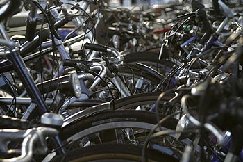 Parking à vélos de la gare - Aarau - © Norbert Pousseur